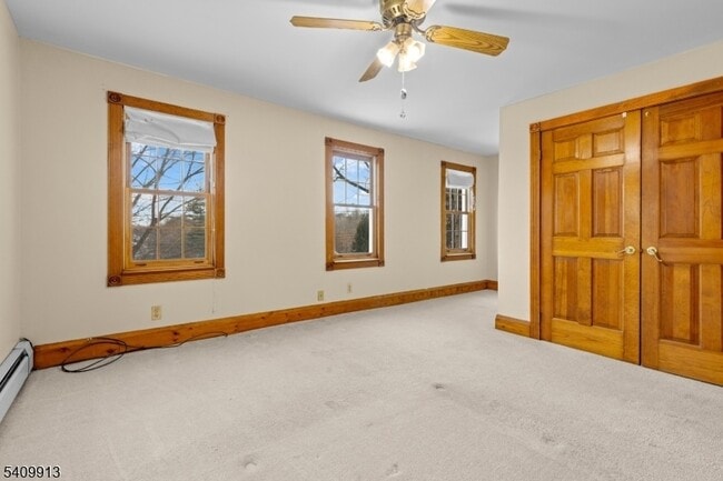 Building Photo - 147 Millbrook Ave