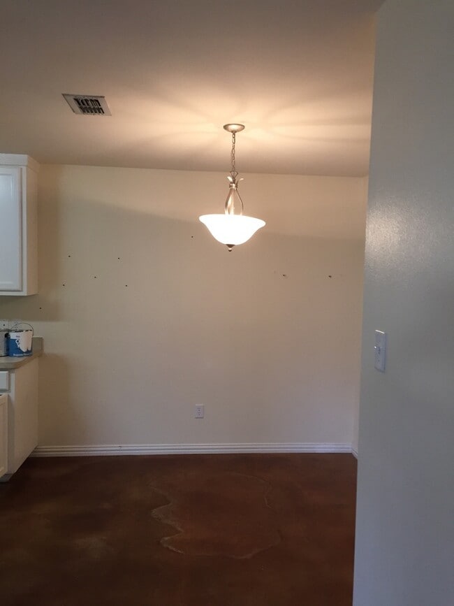 Building Photo - 1006 Jameson St