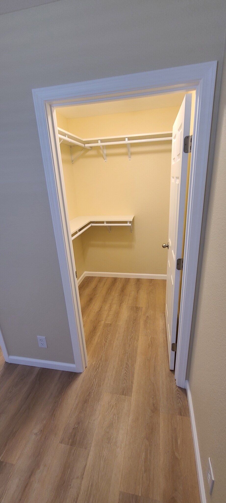 Walk in closet - 7709 Camellia Ave