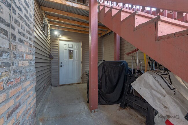 Building Photo - 2504 S Blue Island Ave