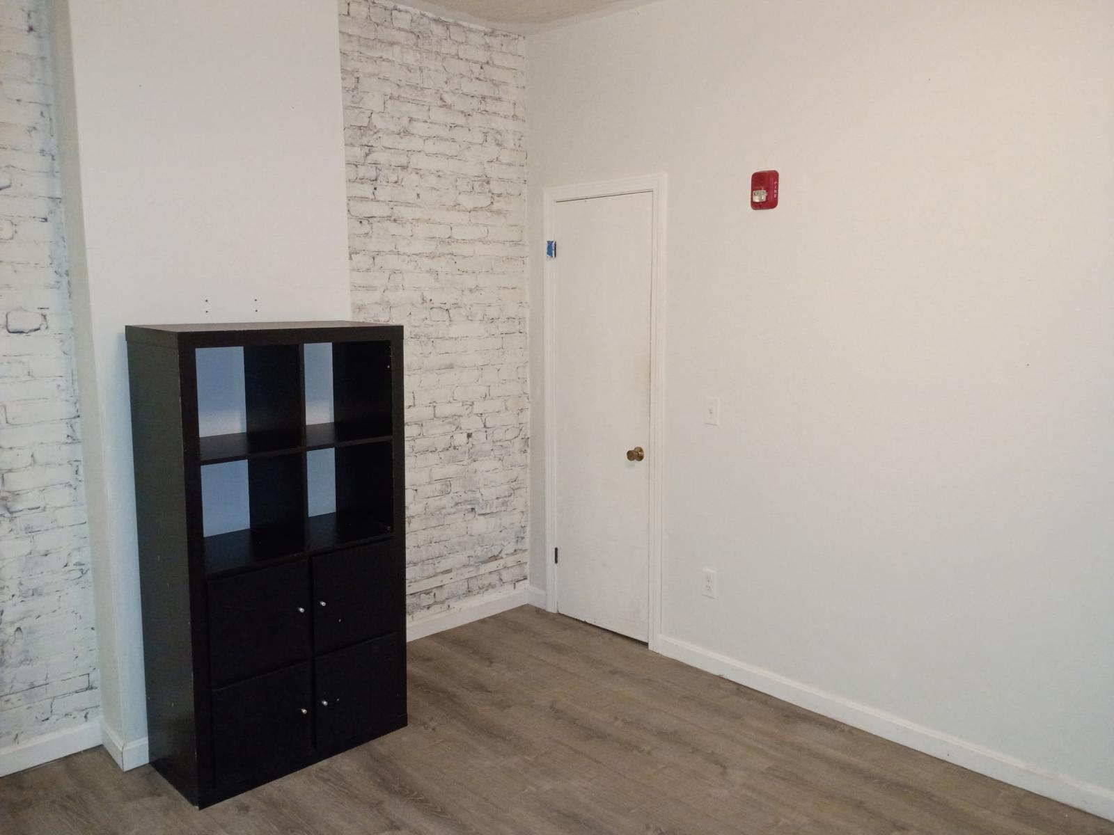 Building Photo - 146 Chandler St