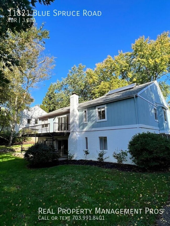 Building Photo - Beautifully Renovated 4 Bedroom Home For R...