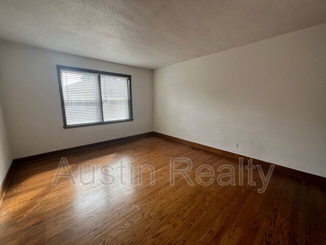 Building Photo - 7760 Wise