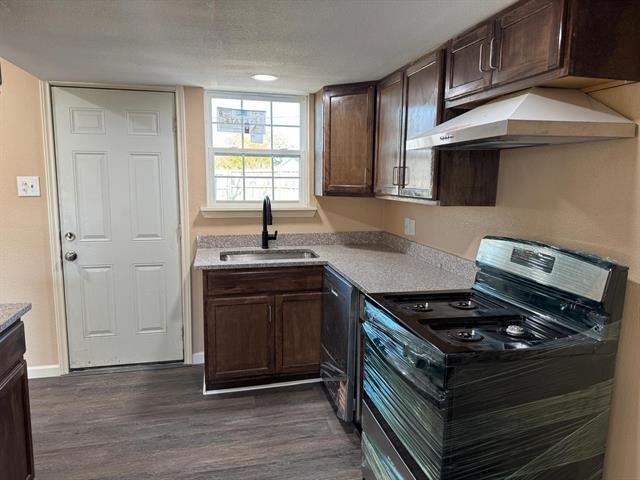 Building Photo - 2705 Blue Ridge Dr