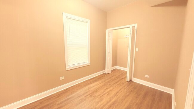 Building Photo - 9738 S Ave L