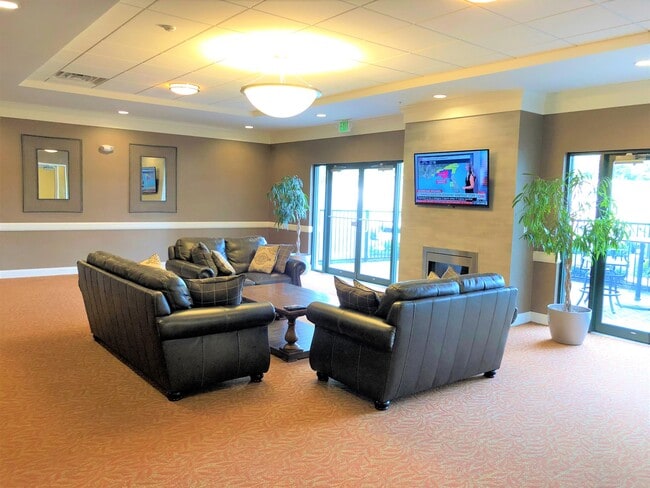 Building Photo - 11 Goodhue St