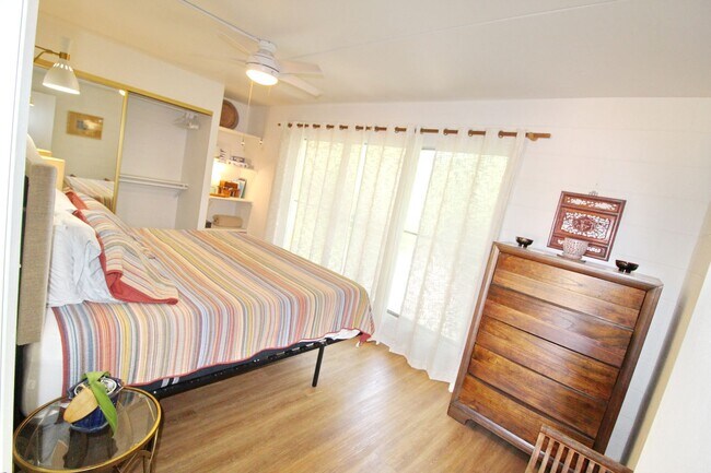 Building Photo - Kihei Villa - Nicely Furnished 1Bed/1Bath located in the heart of Kihei across the street from th...