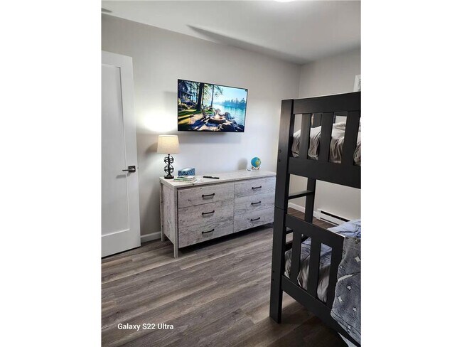 Building Photo - 114 Lake Ave S