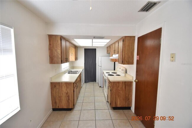 Building Photo - 411 Big Cedar Way