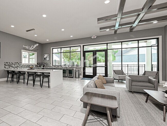 Building Photo - 1036 Highland Walk