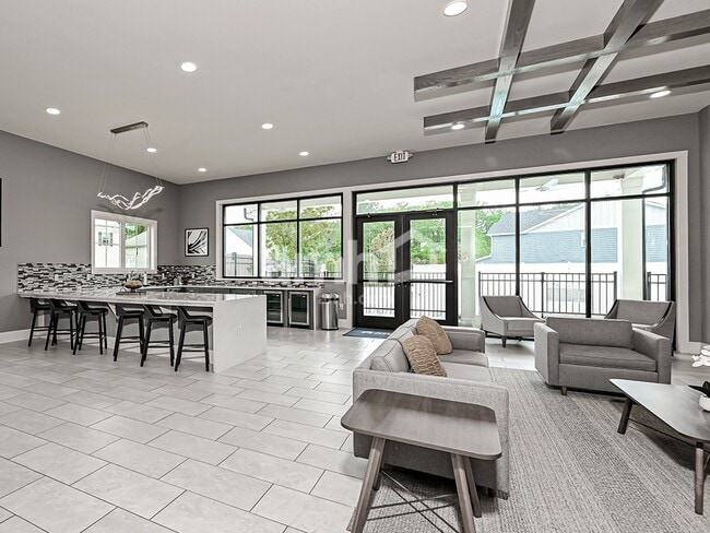 Building Photo - 1059 Highland Walk