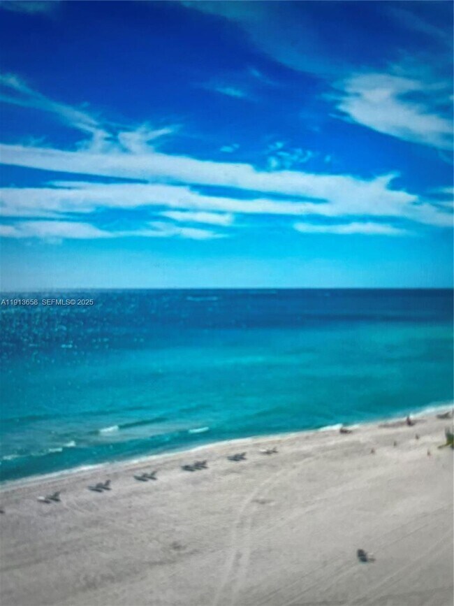 Building Photo - 5838 Collins Ave