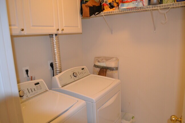 Laundry room - 3163 Grovehurst Pl
