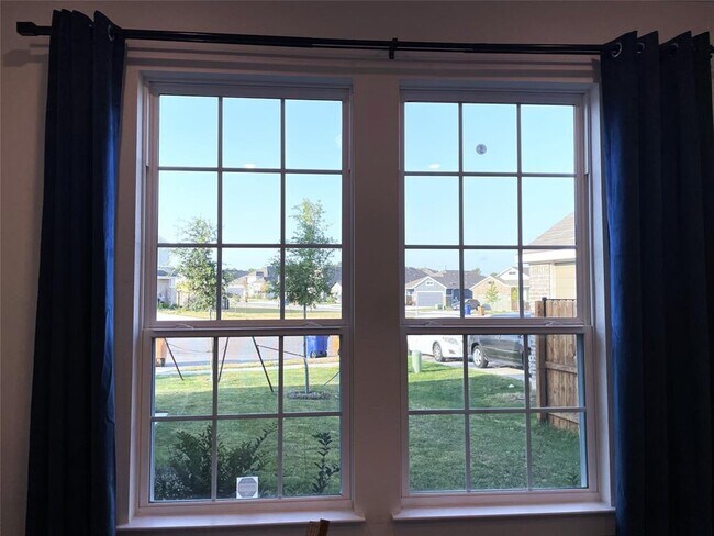 Building Photo - 15502 Pewter Luster Cv