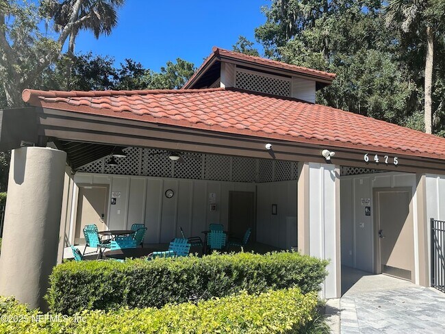 Building Photo - 133 Bermuda Ct