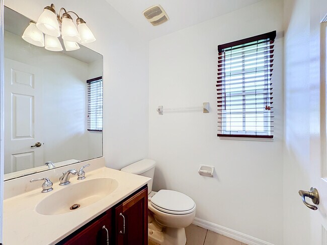 Building Photo - 6416 Las Palmas Way