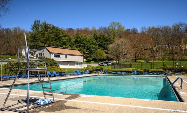 Building Photo - 436 Heritage Hls