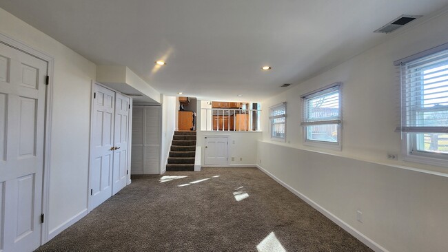 Building Photo - 5 Castlegate Ct