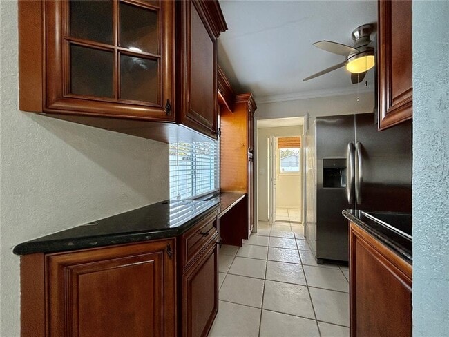 Building Photo - 6100 4th Ave S