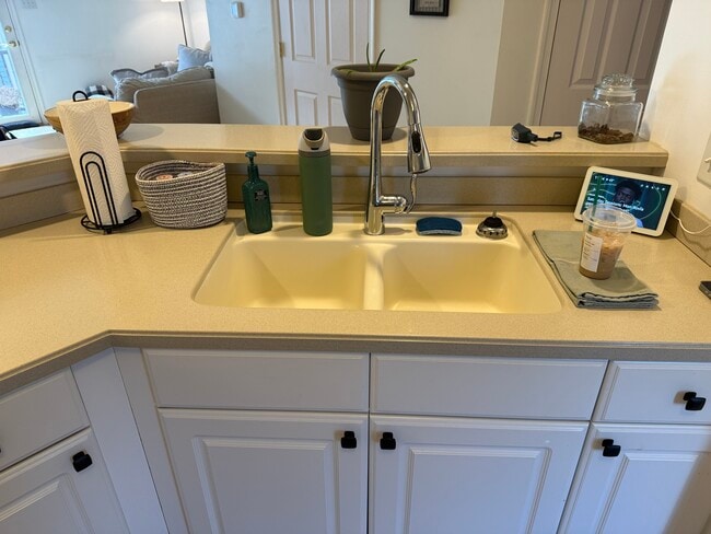 Building Photo - 5430 Oxford Dr