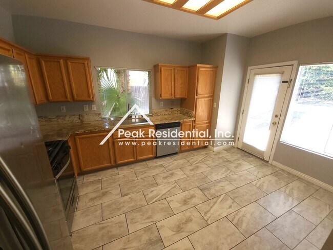 Building Photo - 10172 Sheffield Oak Way