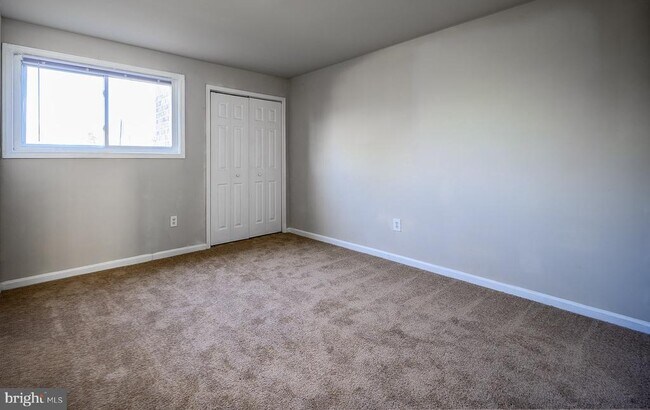 Building Photo - 7147 Donnell Pl