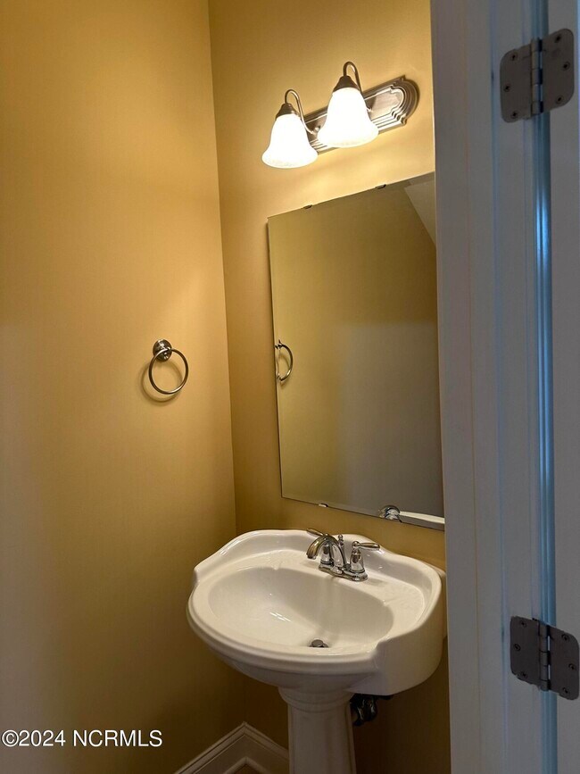 Building Photo - 5046 Exton Park Loop