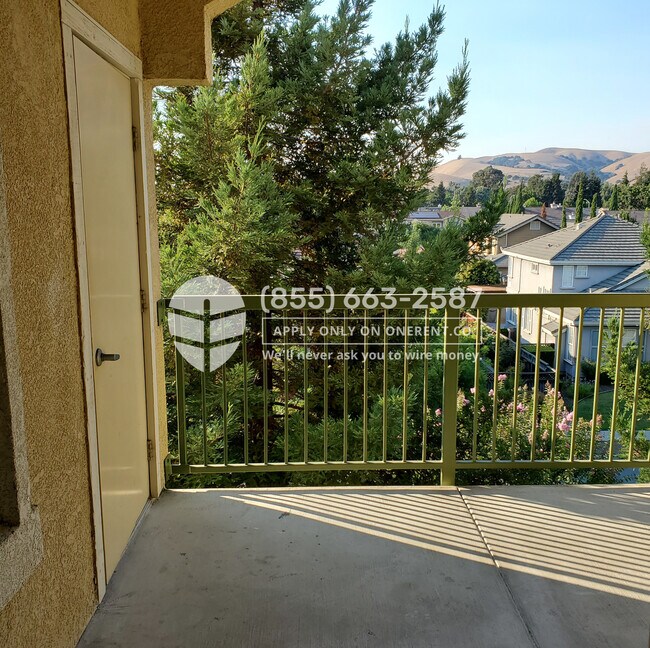 Building Photo - 38700 Tyson Ln