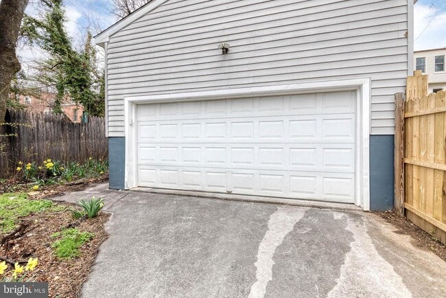 Building Photo - 4011 Evans Chapel Rd