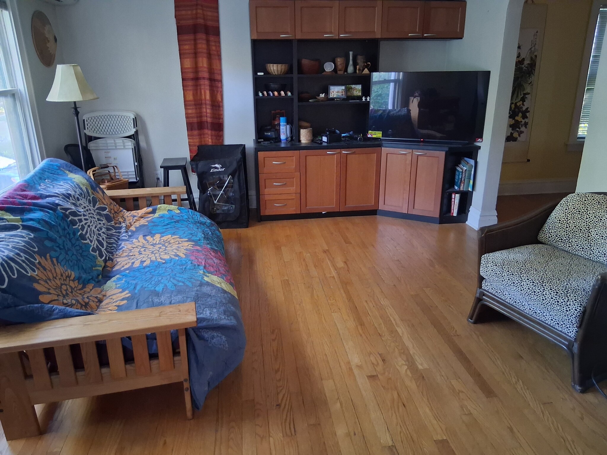 Living Room - 620 Sheldon St