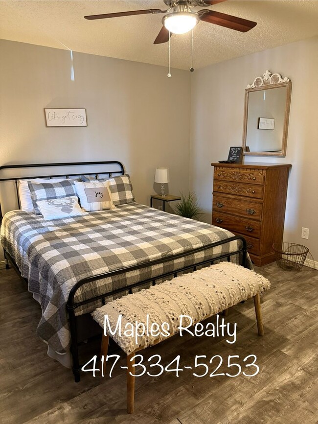 Building Photo - STUNNING 2 bedroom, 2 bathroom condo at Po...