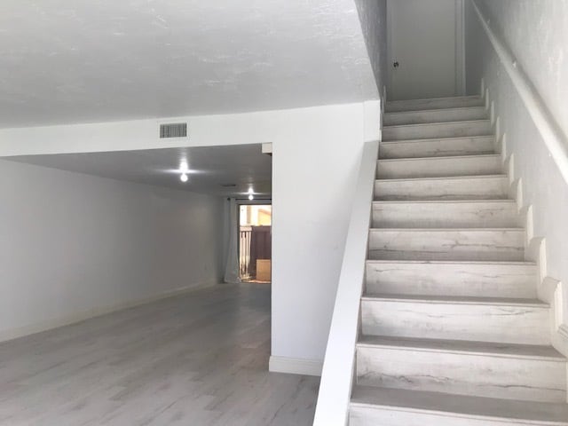 Building Photo - 10838 N Kendall Dr