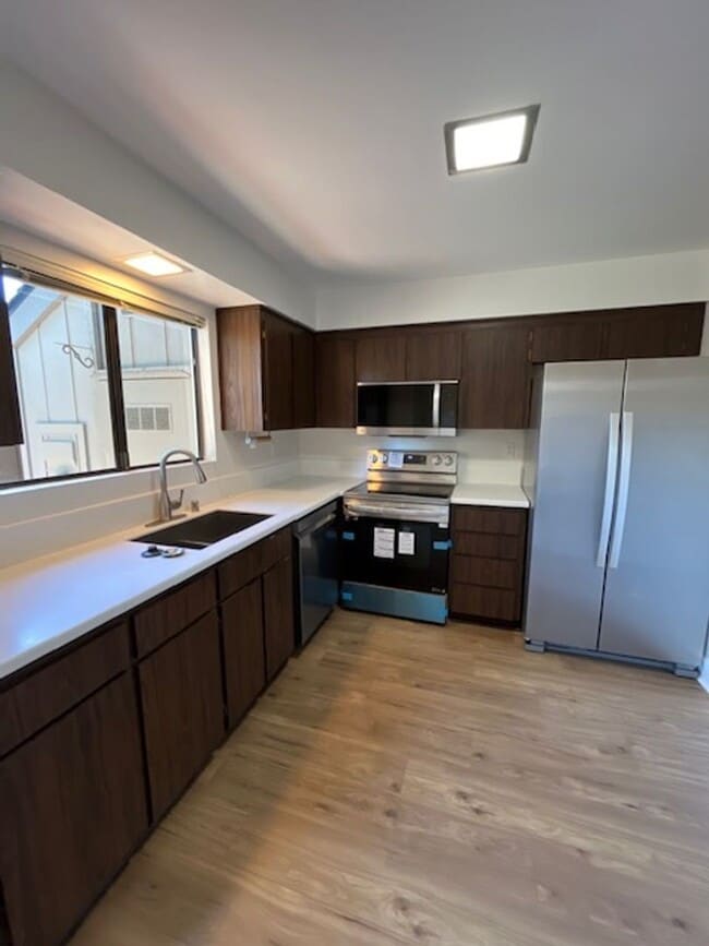 Building Photo - 3850 Rio Rd