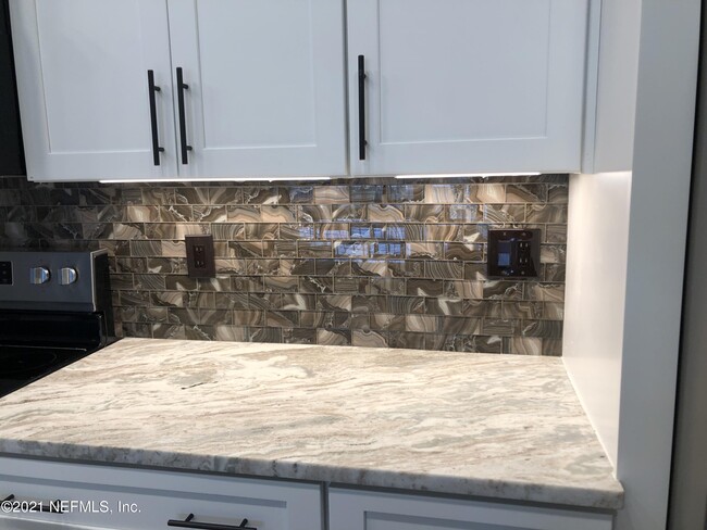 Building Photo - 11251 Campfield Dr
