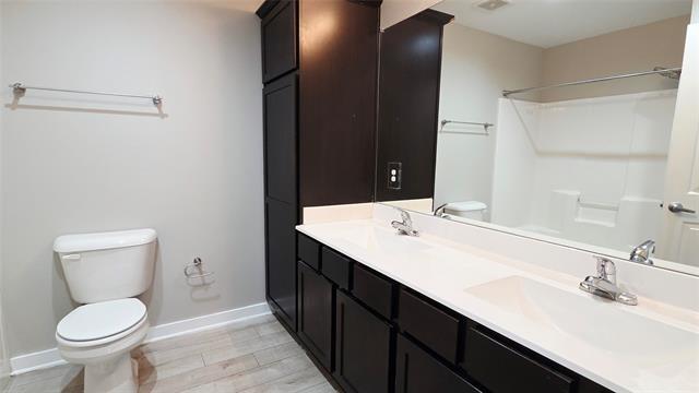 Building Photo - 523 Wood Dr