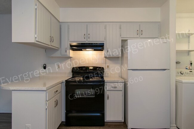 Building Photo - 4008-4010 Cork Drive