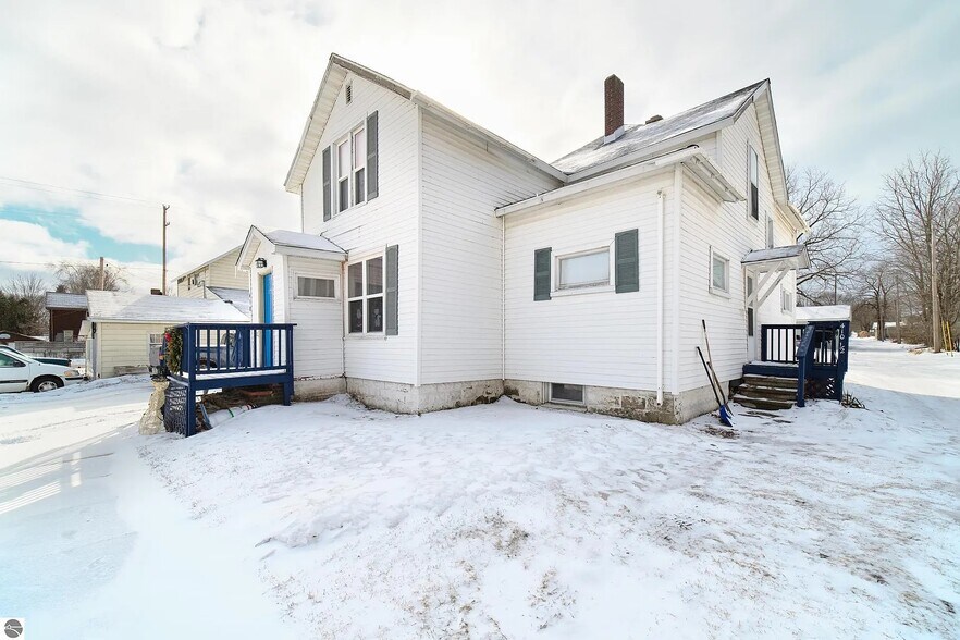 Exterior Entry - 410 Ramsdell St
