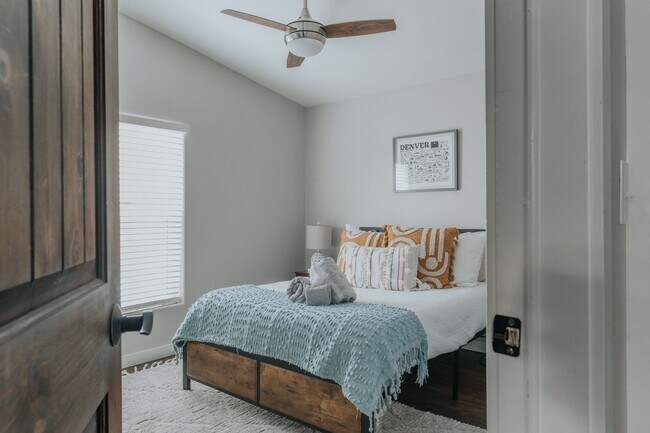 Building Photo - Clear Creek Escape: Private Half-Acre Moun...
