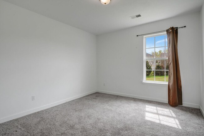Building Photo - Timber Trail Drive Rental