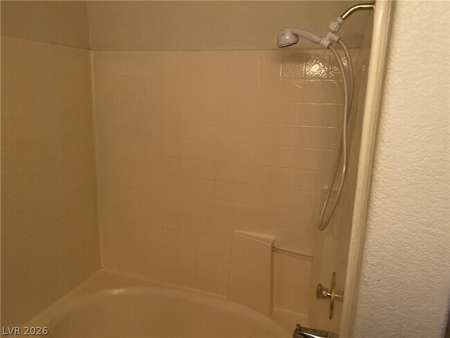 Building Photo - 701 Capri Dr
