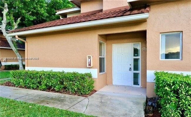 Building Photo - 801 NW 91st Terrace