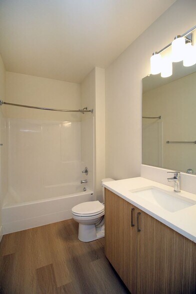 Building Photo - 8417 SW 24th Ave