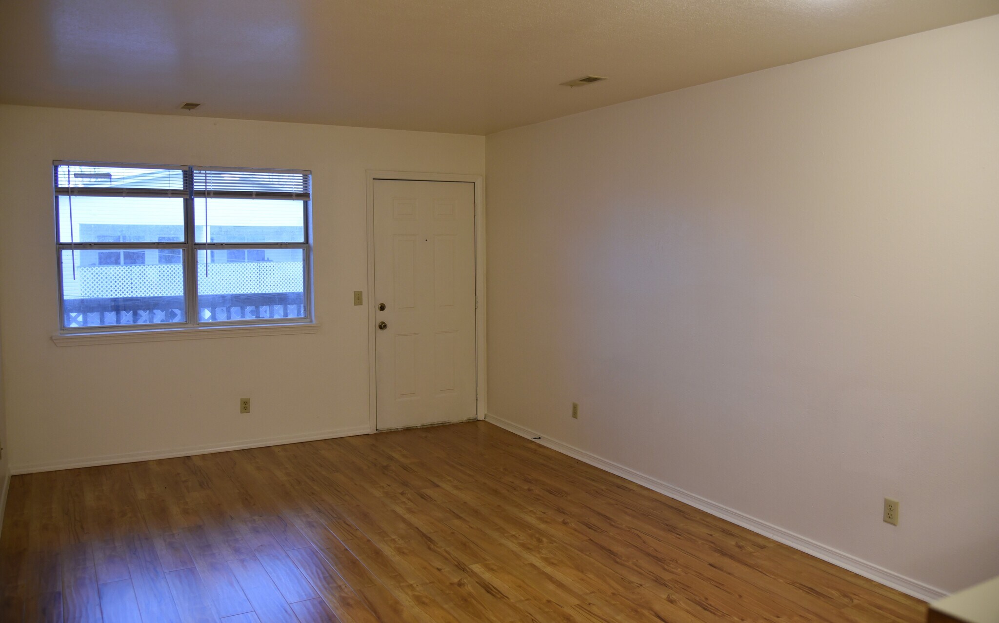 Building Photo - 428 Kays Ln