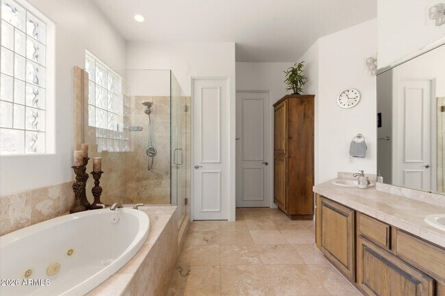 Building Photo - 8044 E Tether Trail