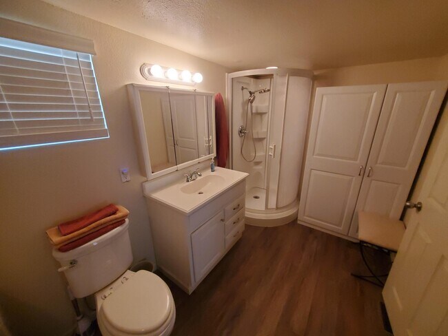Building Photo - 7789 Mockingbird Dr