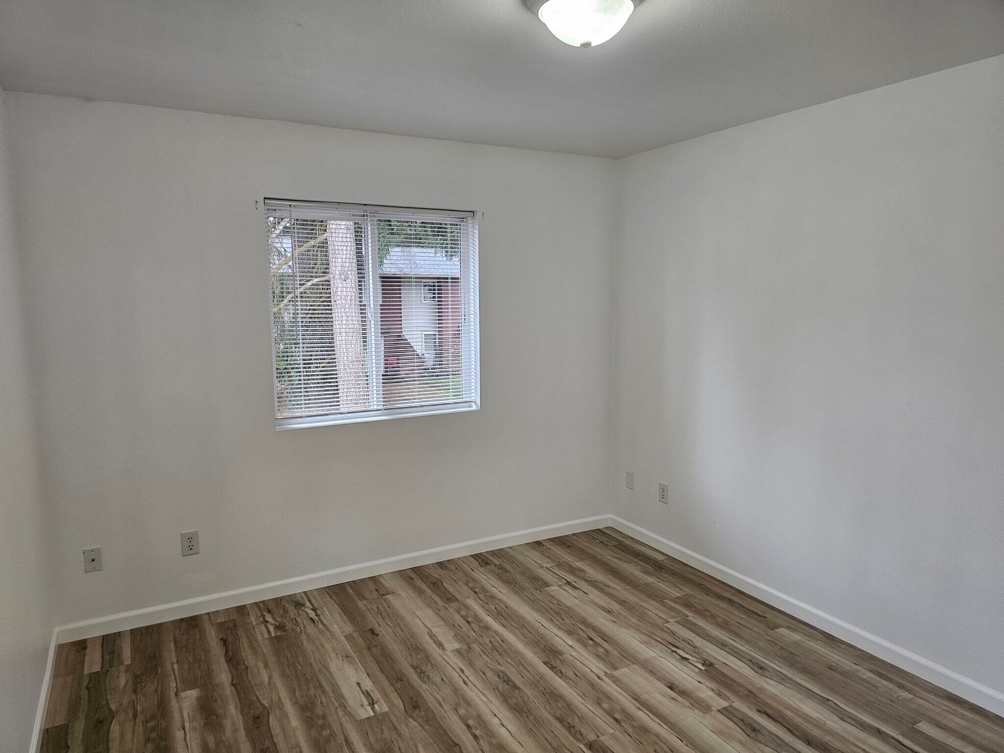 Building Photo - 2413 Conger Ave NW