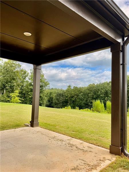 Building Photo - 215 Foxhill Dr