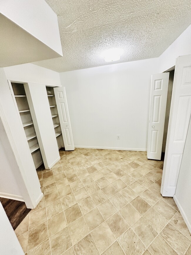Building Photo - 2058 Watermark Pl