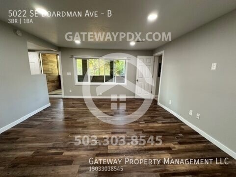 Building Photo - 5022 SE Boardman Ave