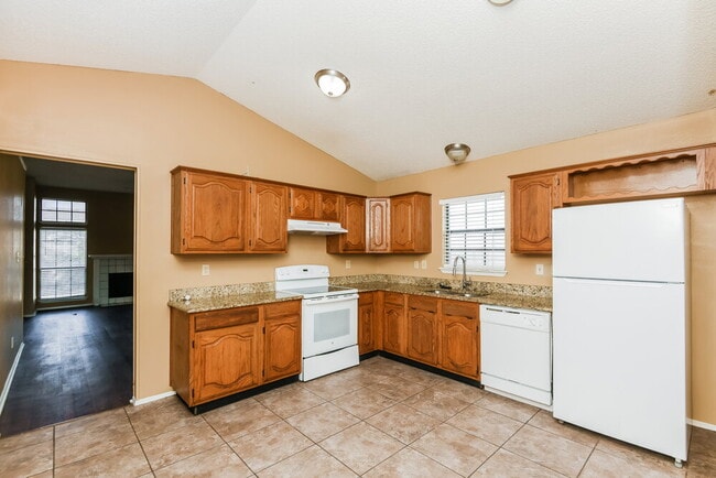 Building Photo - 2521 Galemeadow Dr